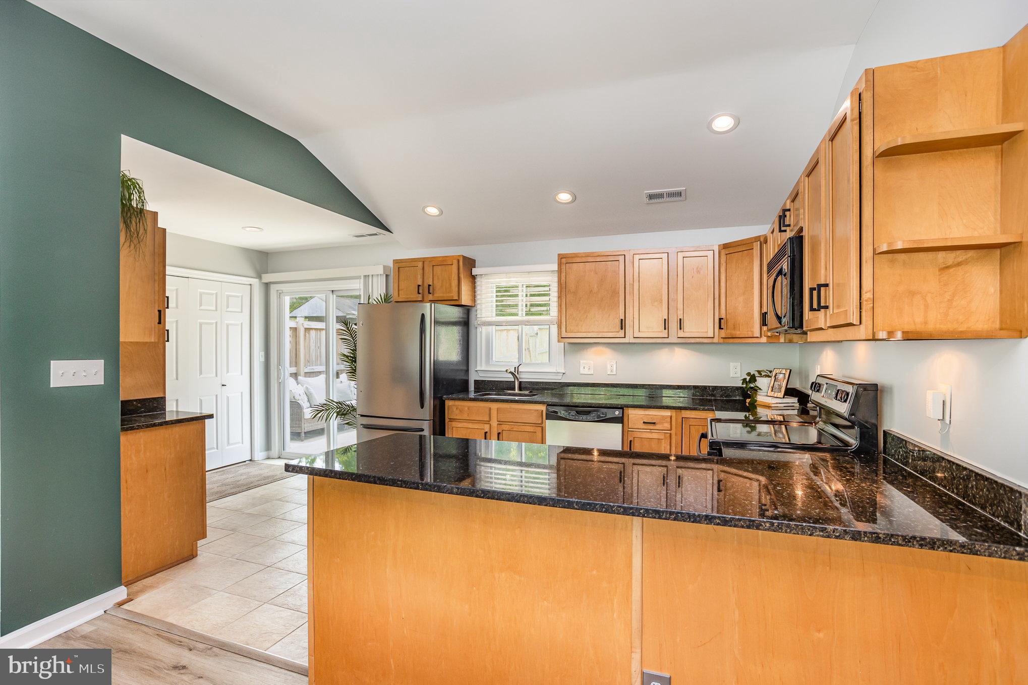 CAMPUS HILLS - Residential