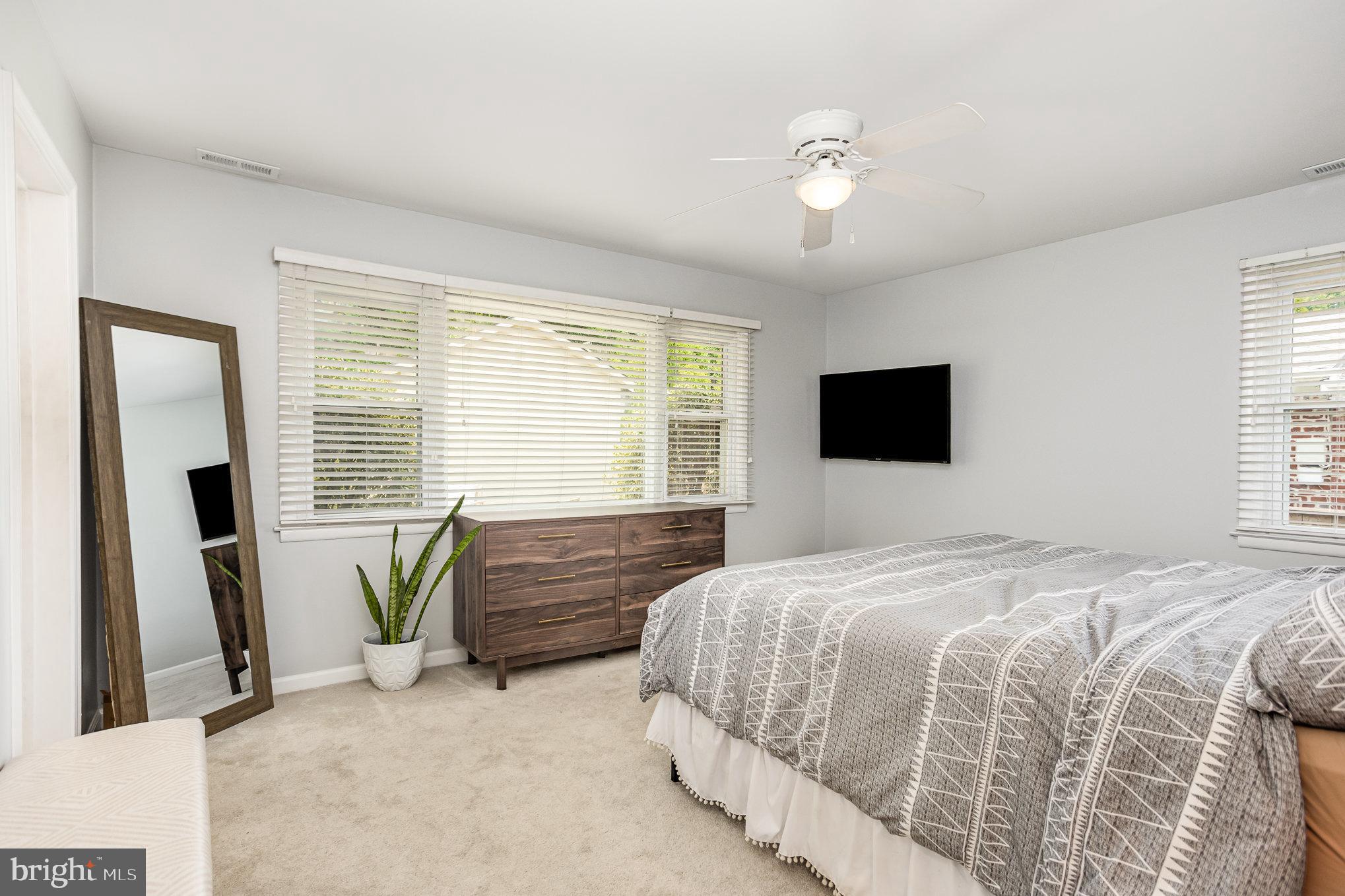 CAMPUS HILLS - Residential