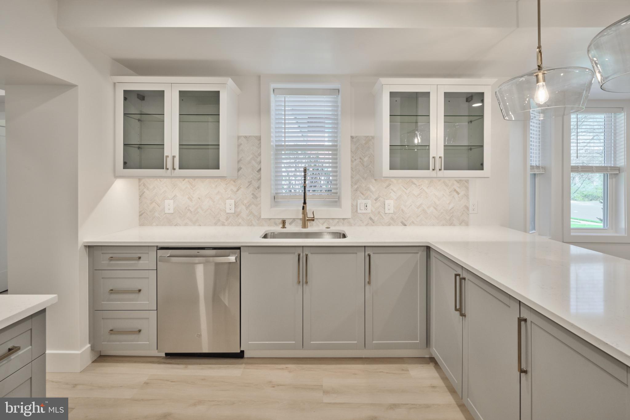 ROWLAND PARK - Residential