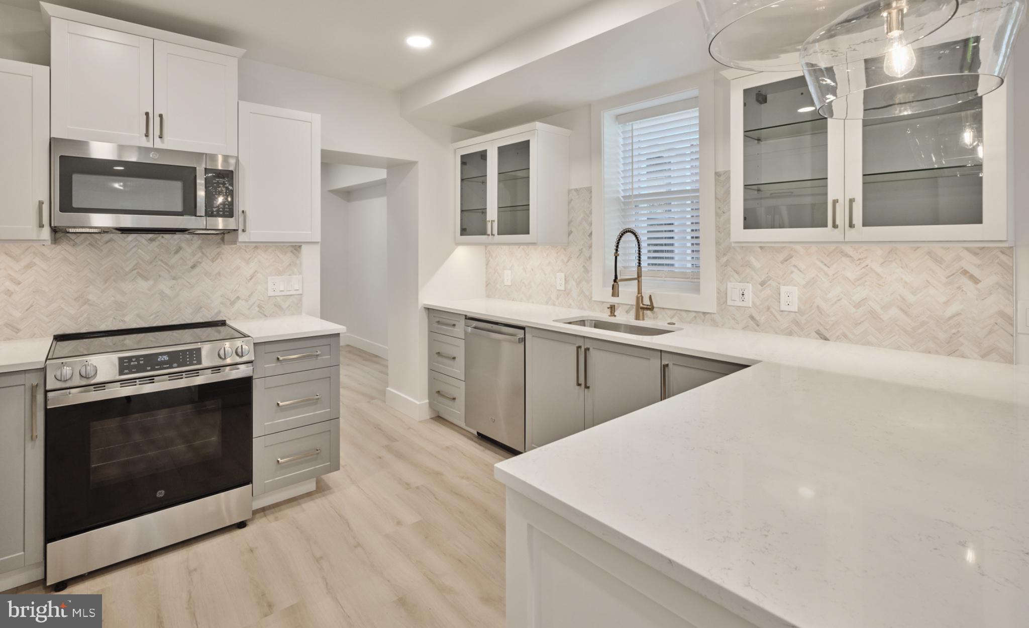 ROWLAND PARK - Residential