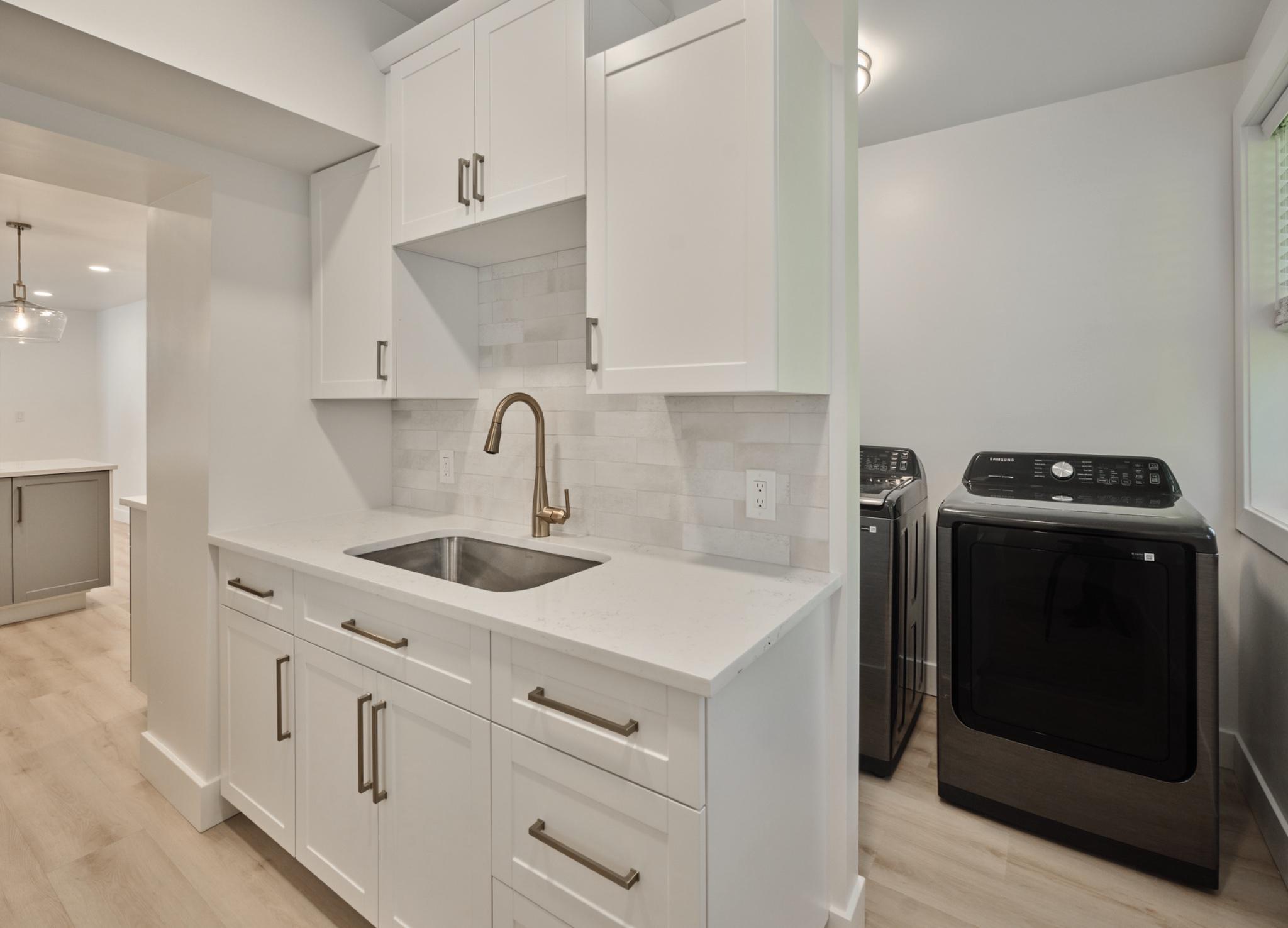 ROWLAND PARK - Residential