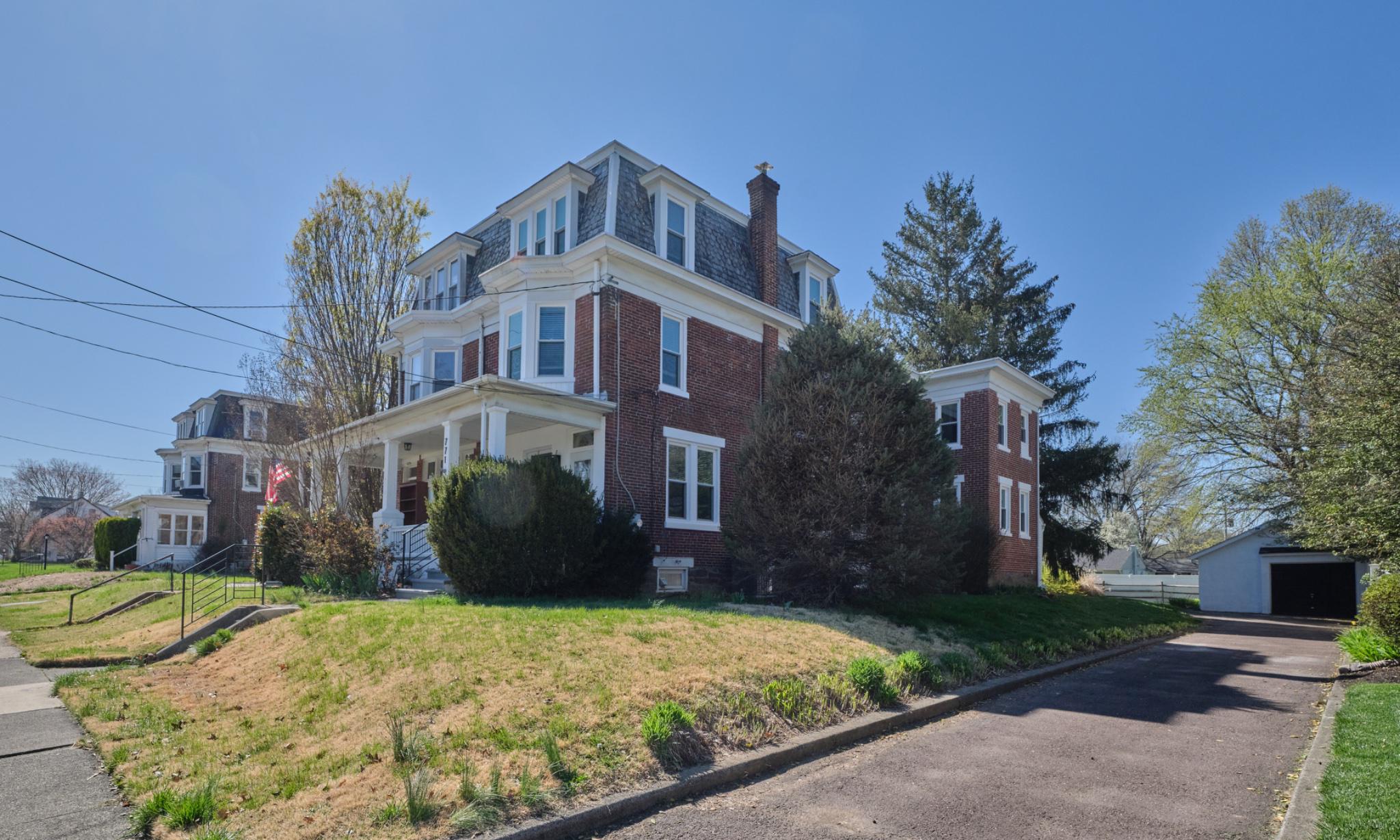 ROWLAND PARK - Residential