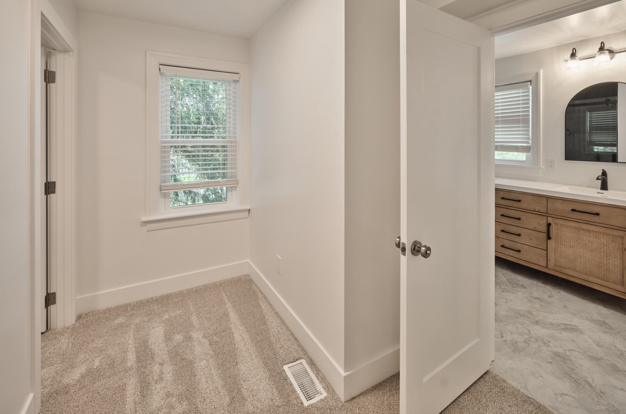 ROWLAND PARK - Residential