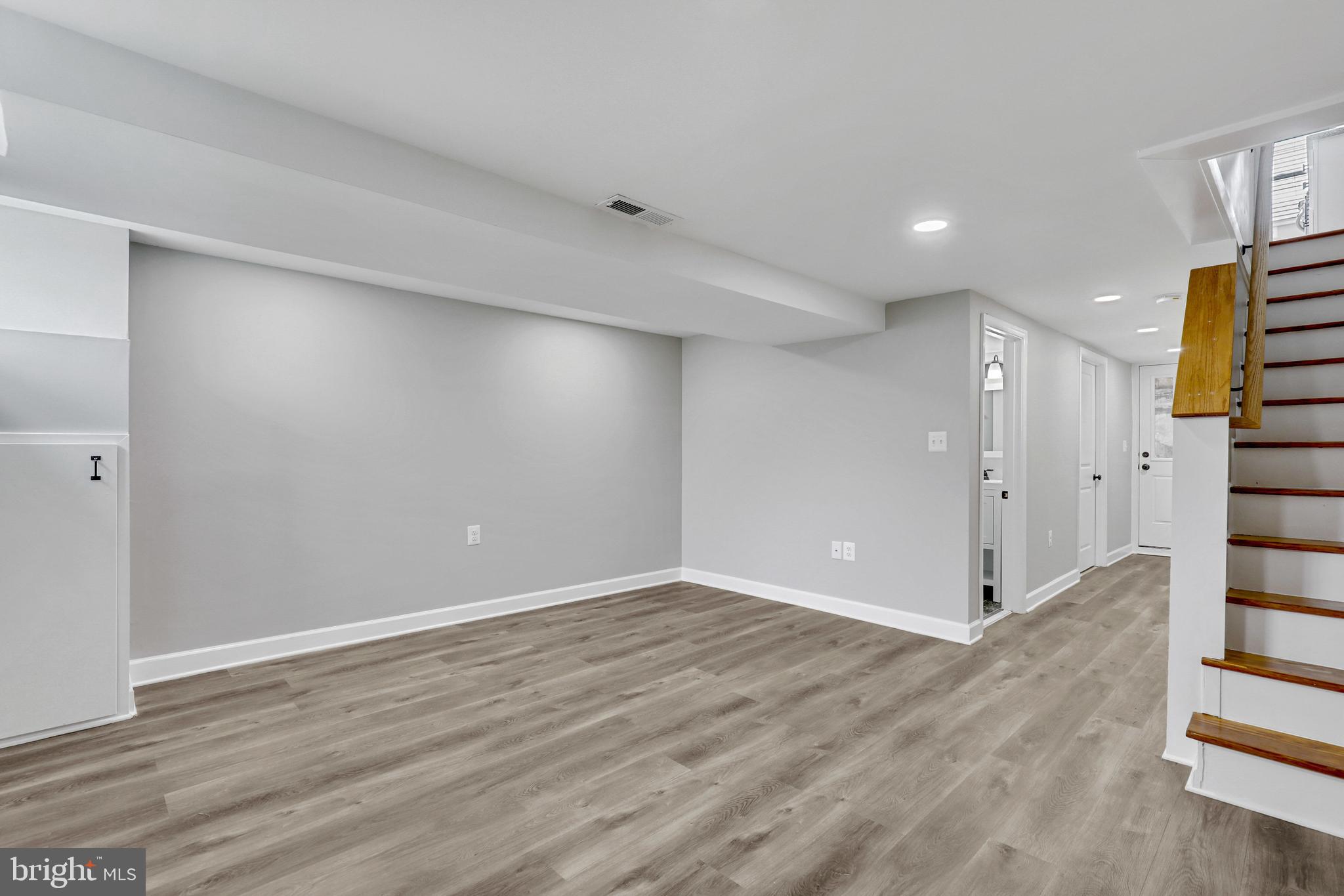 EASTFIELD - Residential