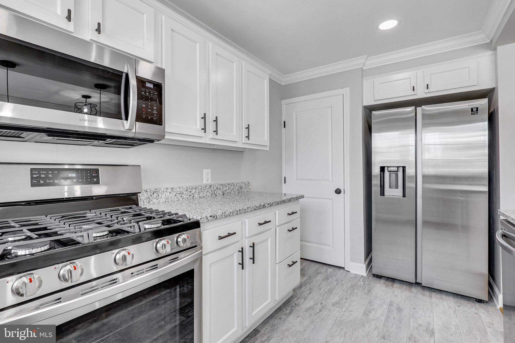 EASTFIELD - Residential