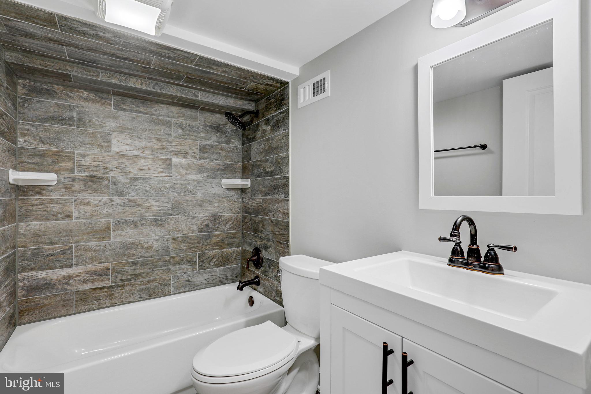 EASTFIELD - Residential