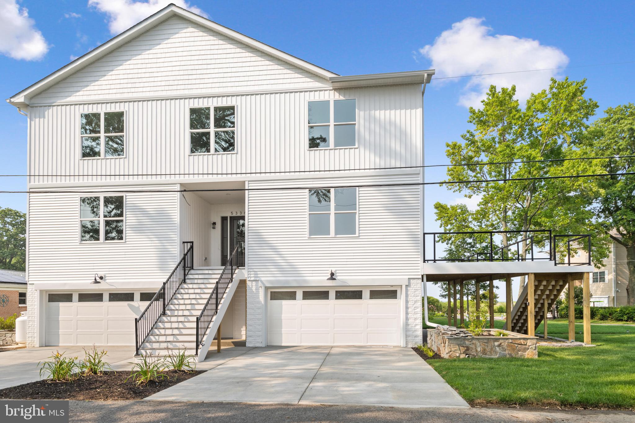 COLUMBIA BEACH - Residential