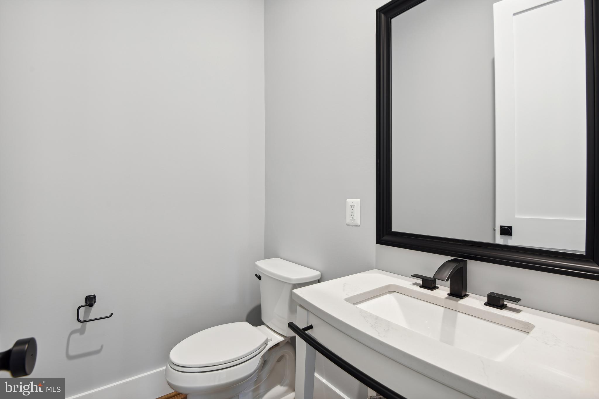 COLUMBIA BEACH - Residential