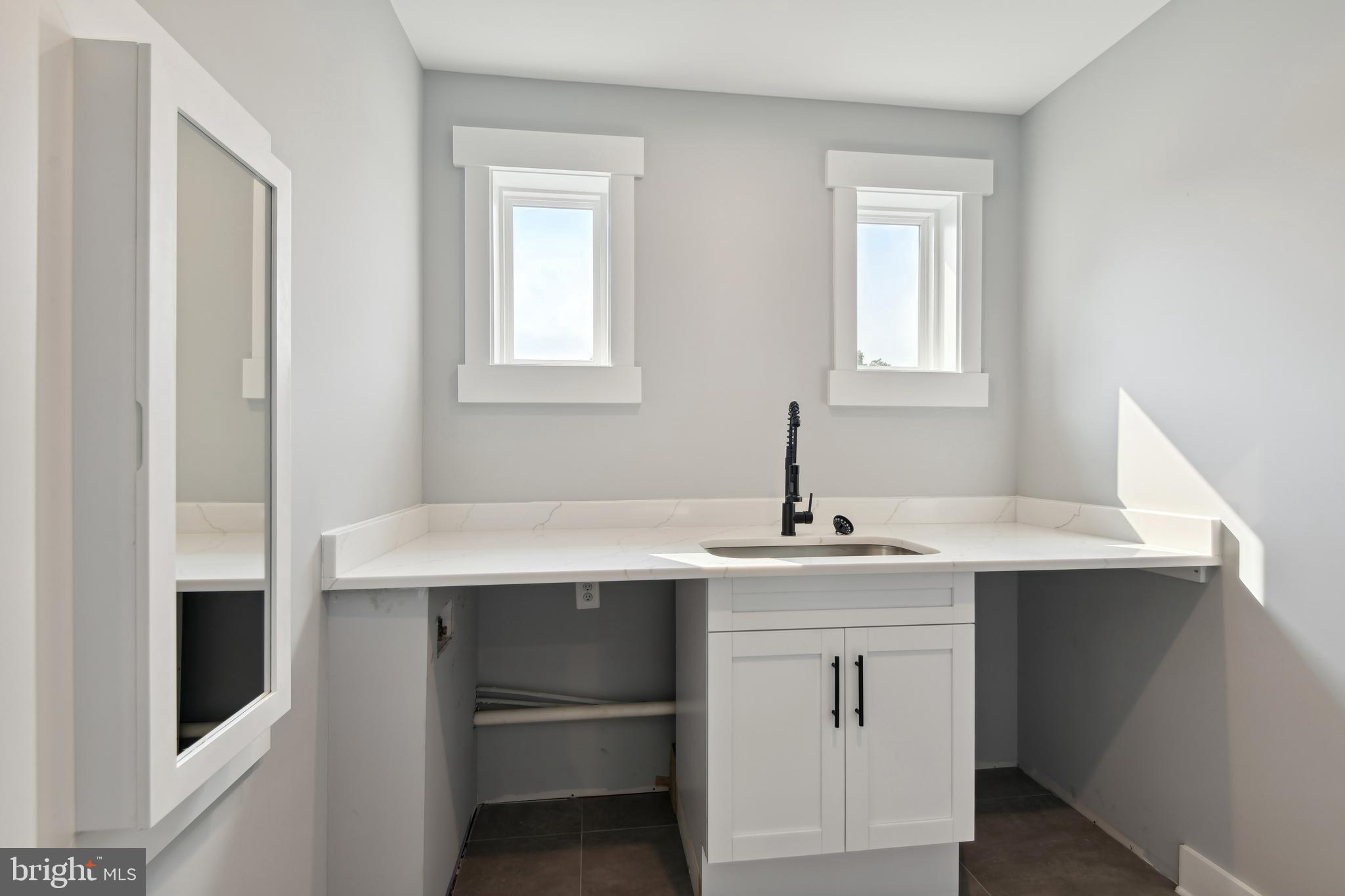 COLUMBIA BEACH - Residential