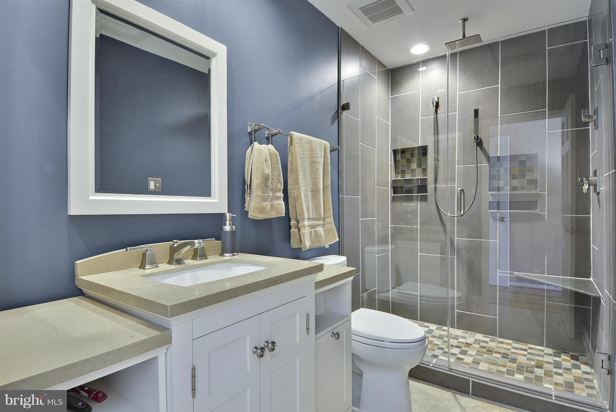 RESTON - Residential