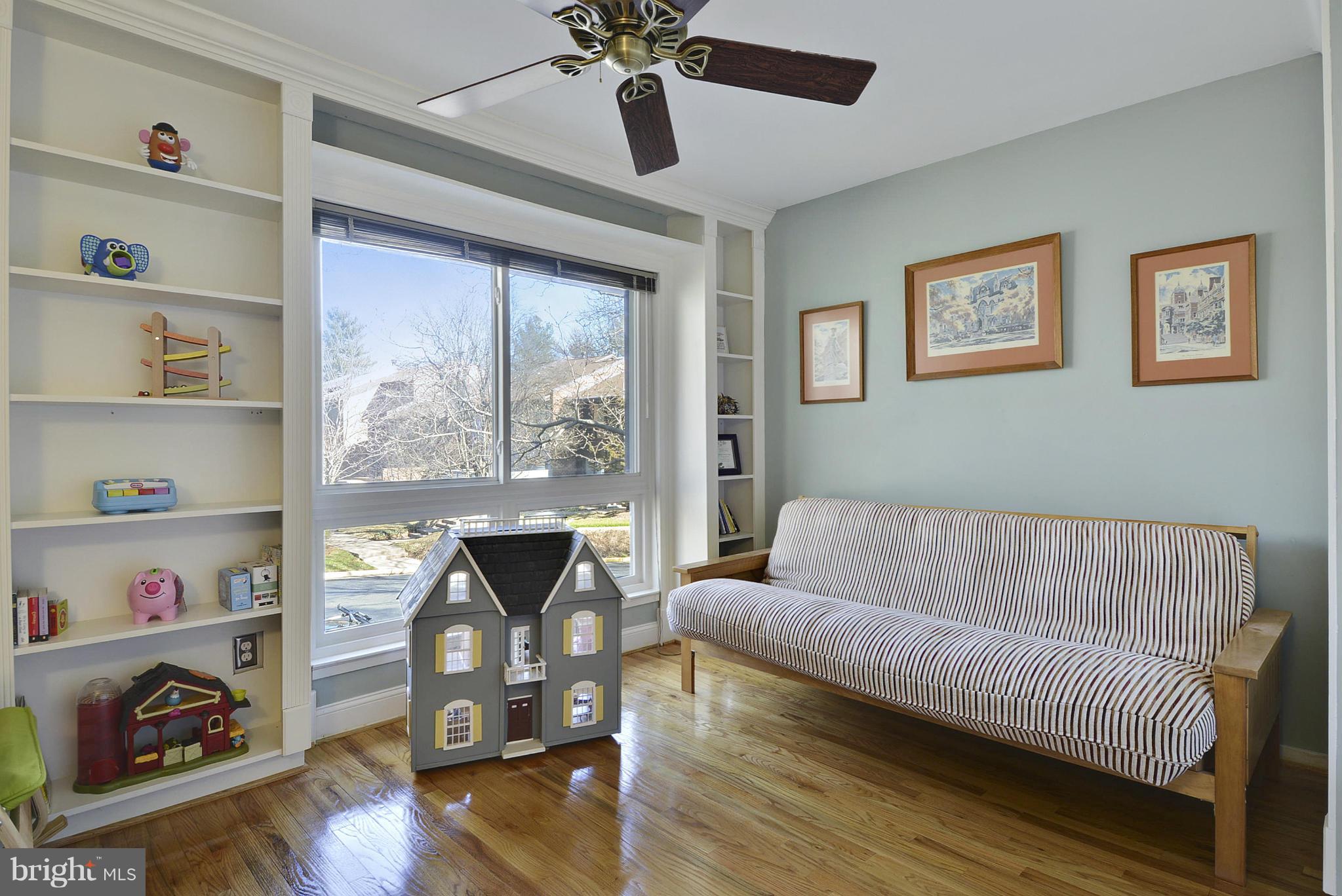 RESTON - Residential