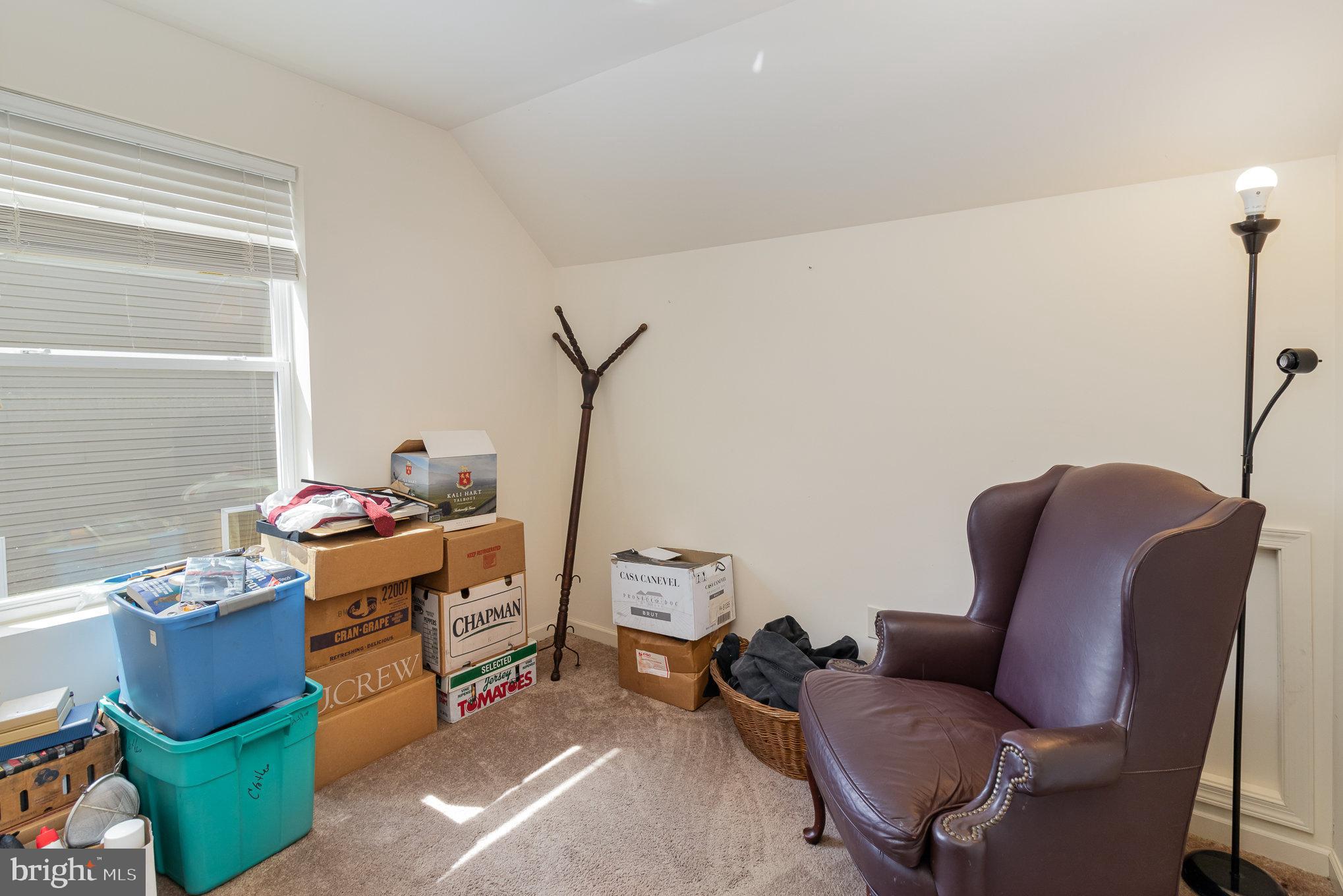 CASTLETON - Residential