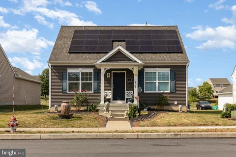 Photo of 208 Heathersage Drive, Marietta, PA 17547 (MLS # PALA2053084)