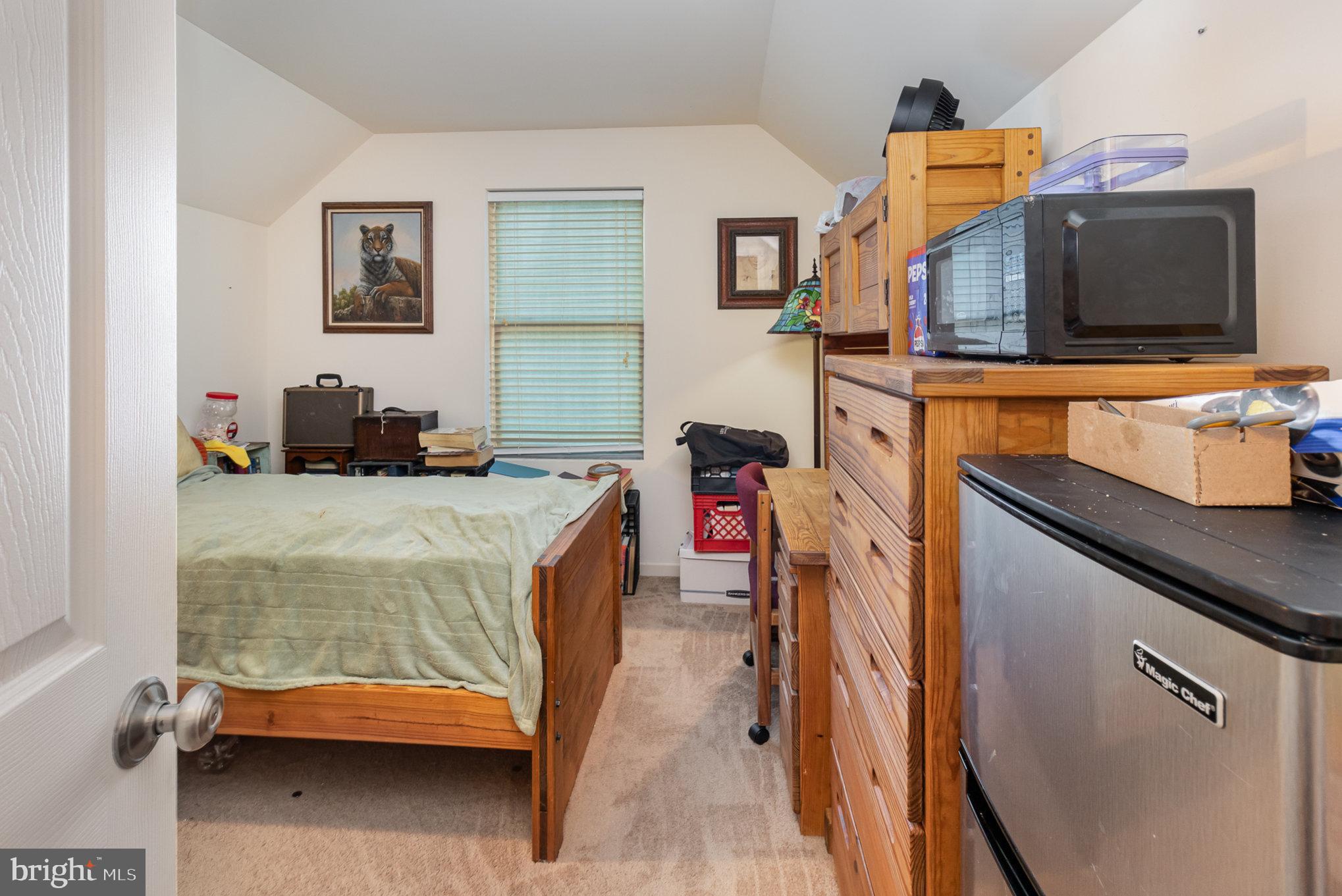 CASTLETON - Residential