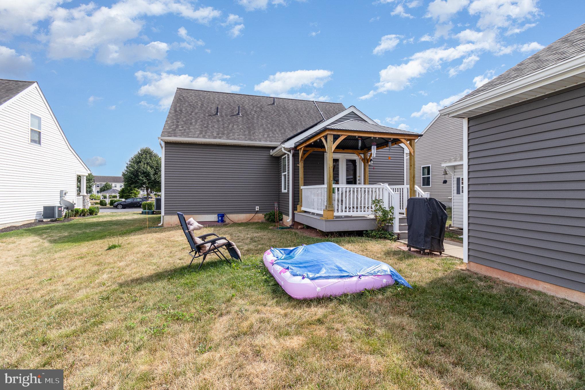 CASTLETON - Residential