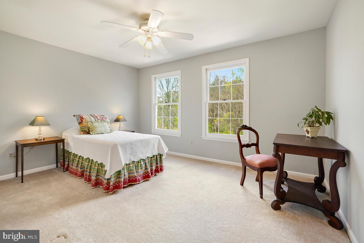 MEADOW HALL - Residential