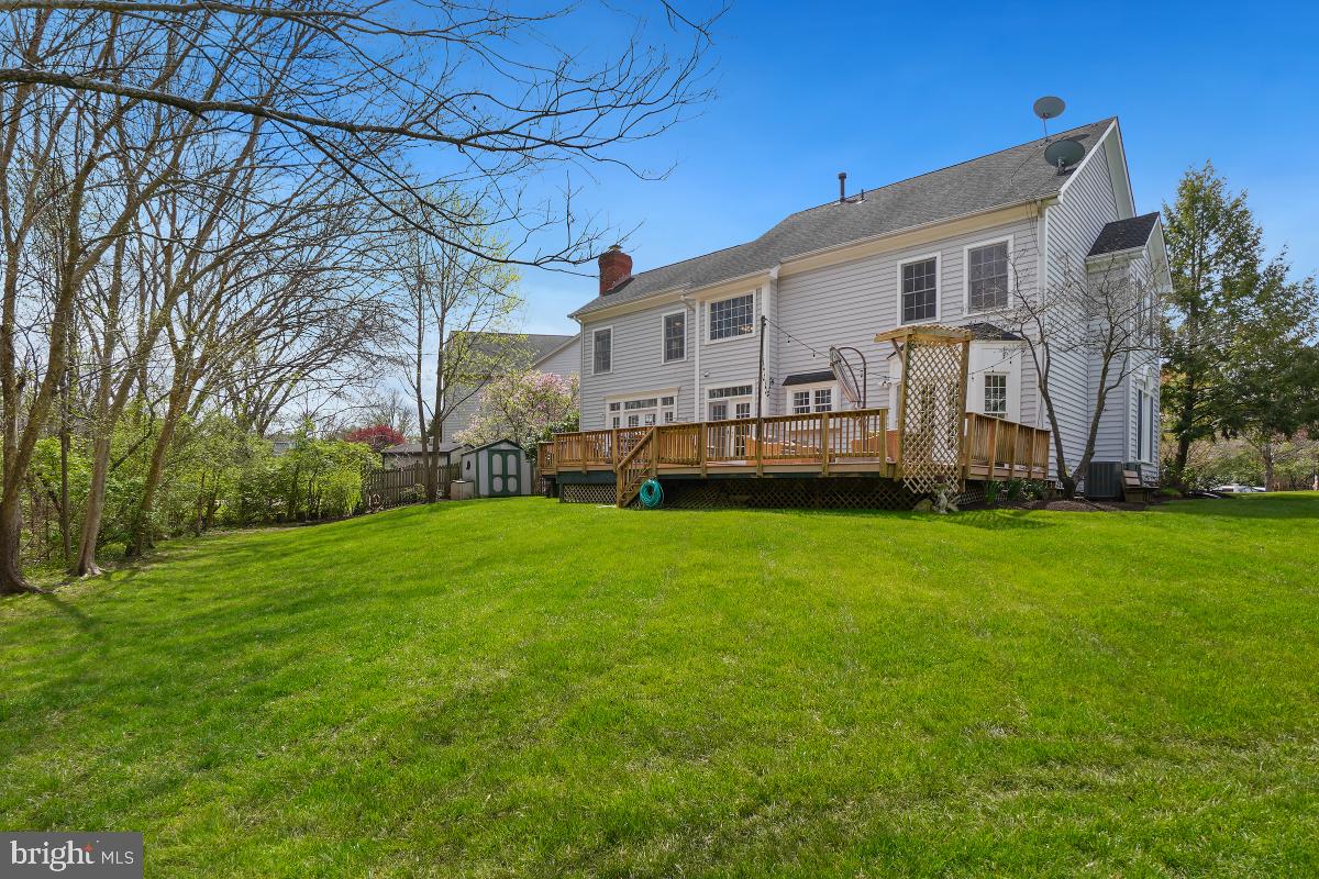 MEADOW HALL - Residential