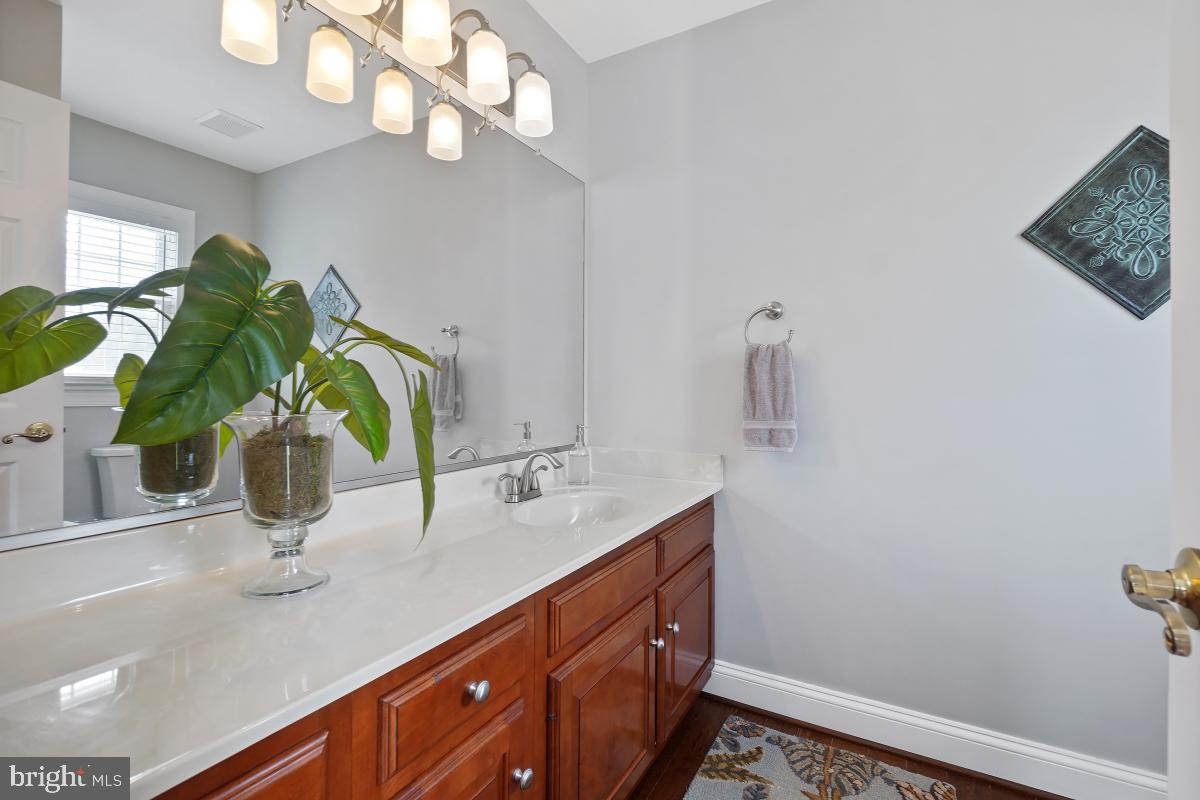 MEADOW HALL - Residential