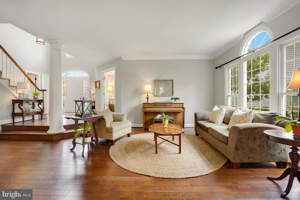 MEADOW HALL - Residential