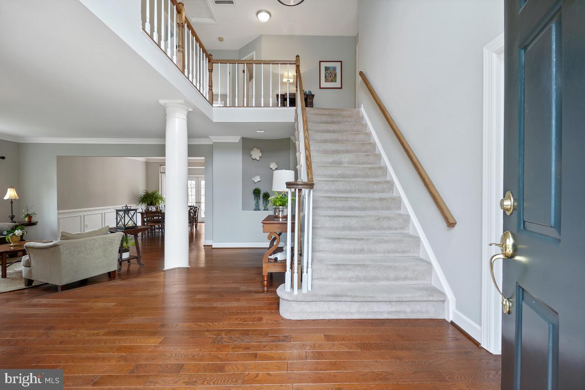 MEADOW HALL - Residential