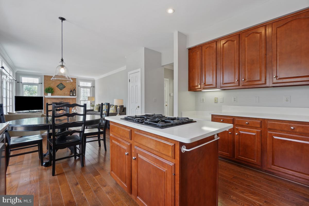 MEADOW HALL - Residential