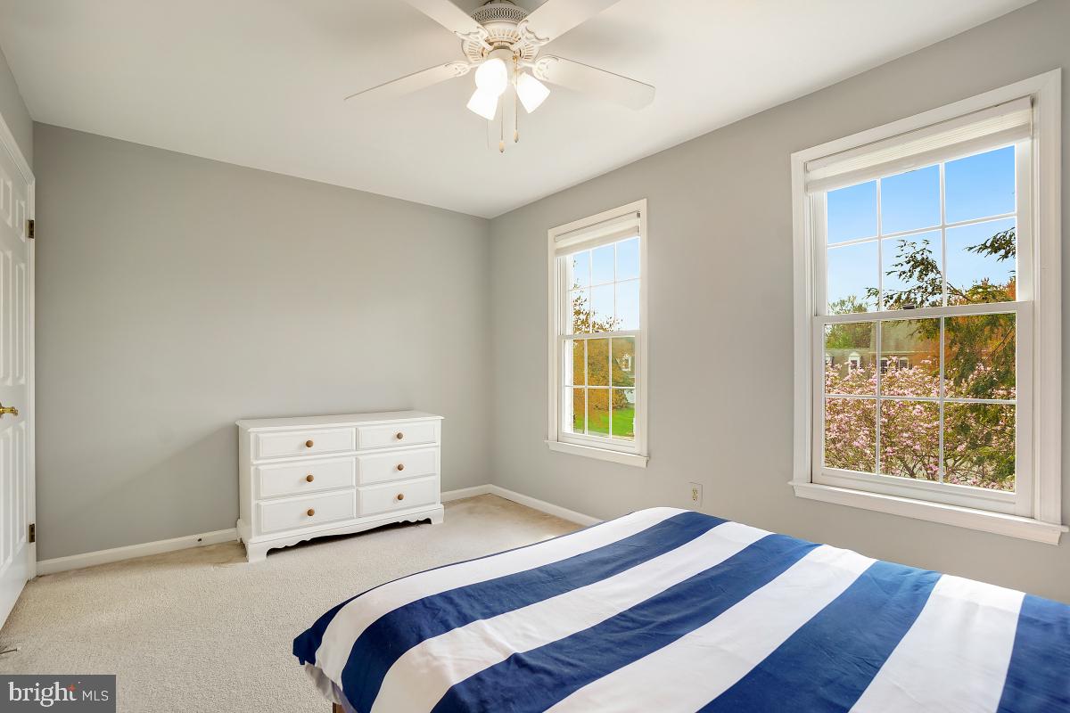 MEADOW HALL - Residential