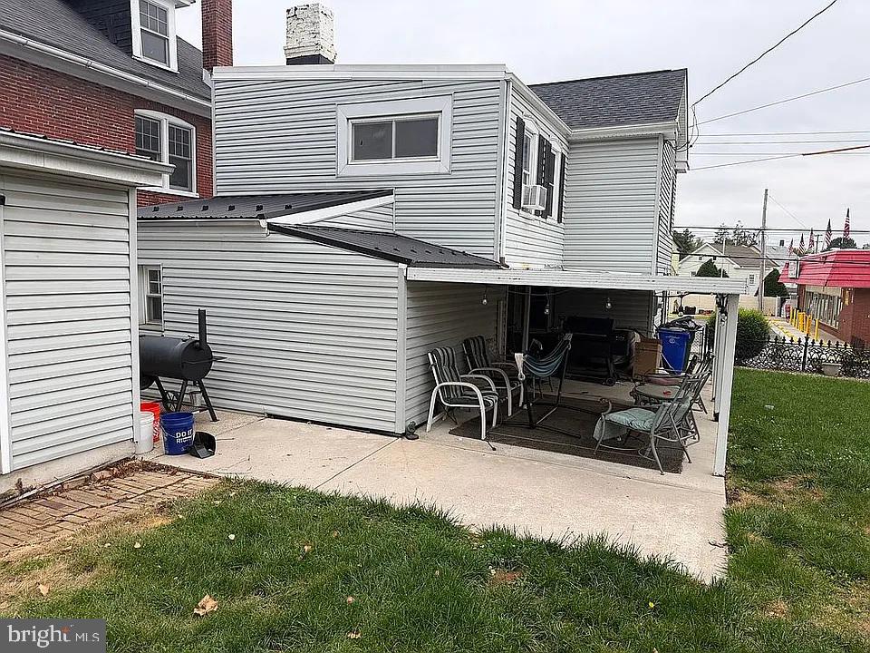 15 FAIRGROUND AVENUE