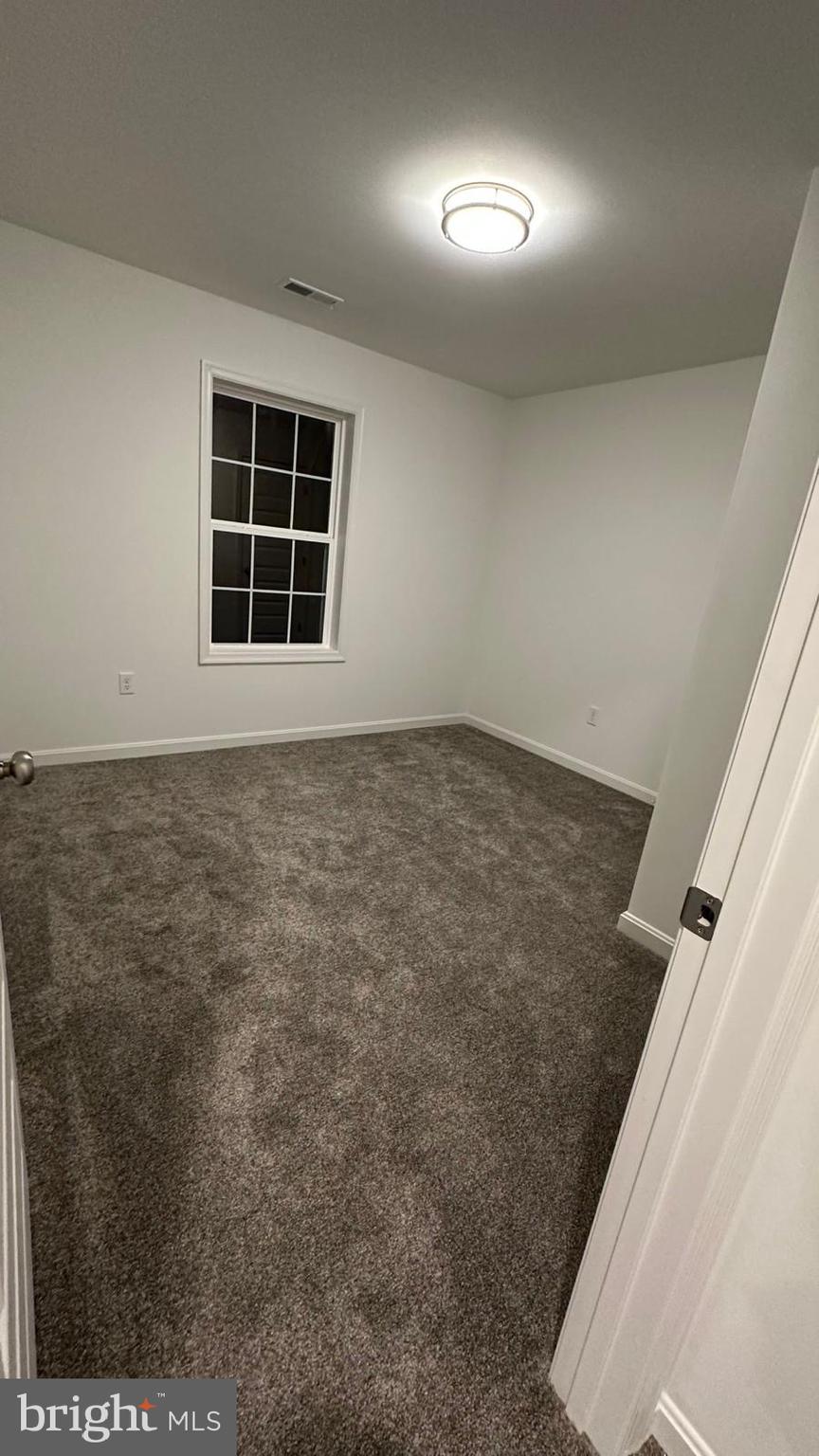 WATERFORD SQUARE - Residential Lease