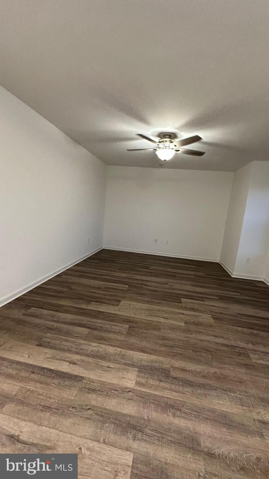 WATERFORD SQUARE - Residential Lease