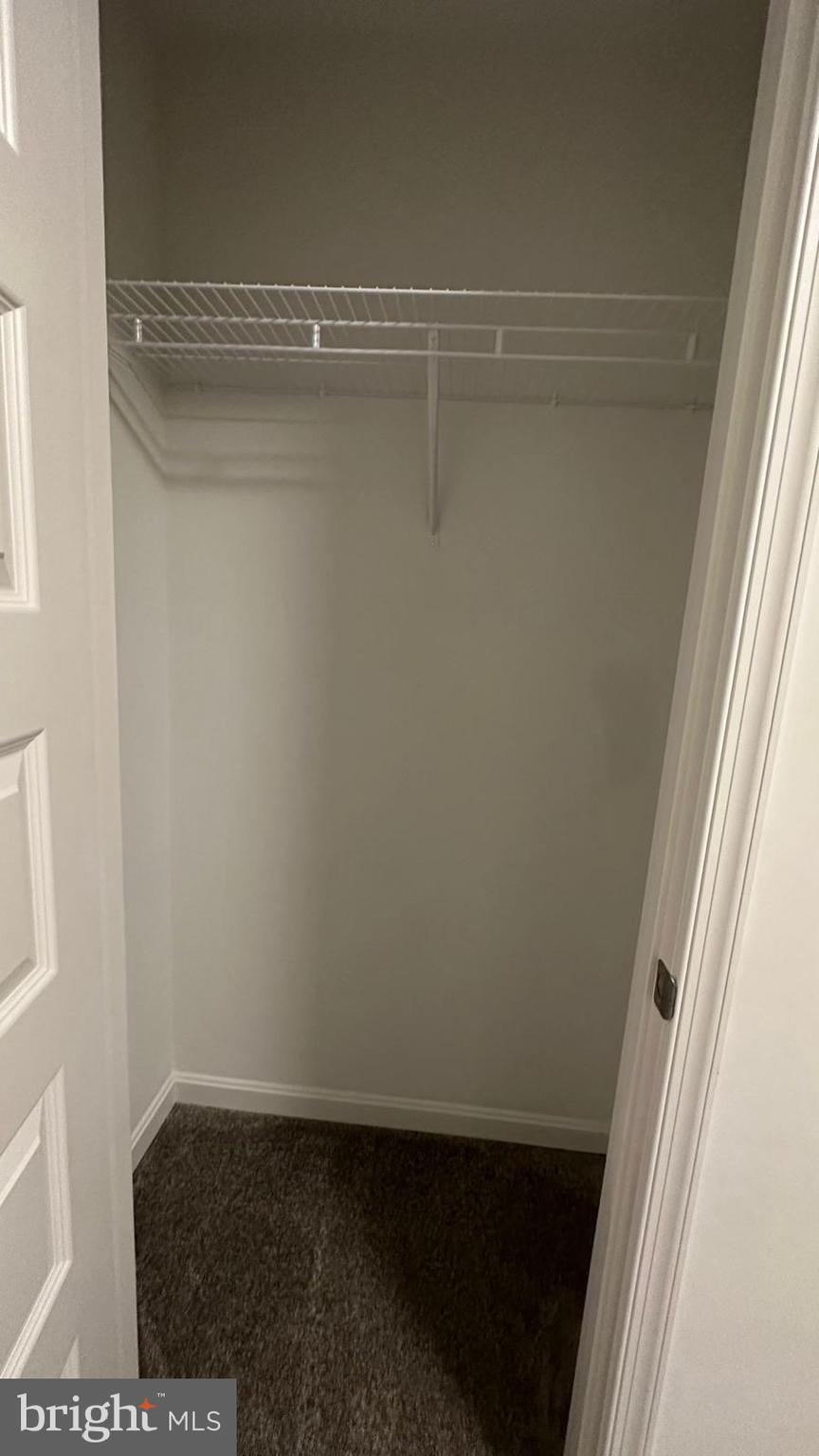 WATERFORD SQUARE - Residential Lease