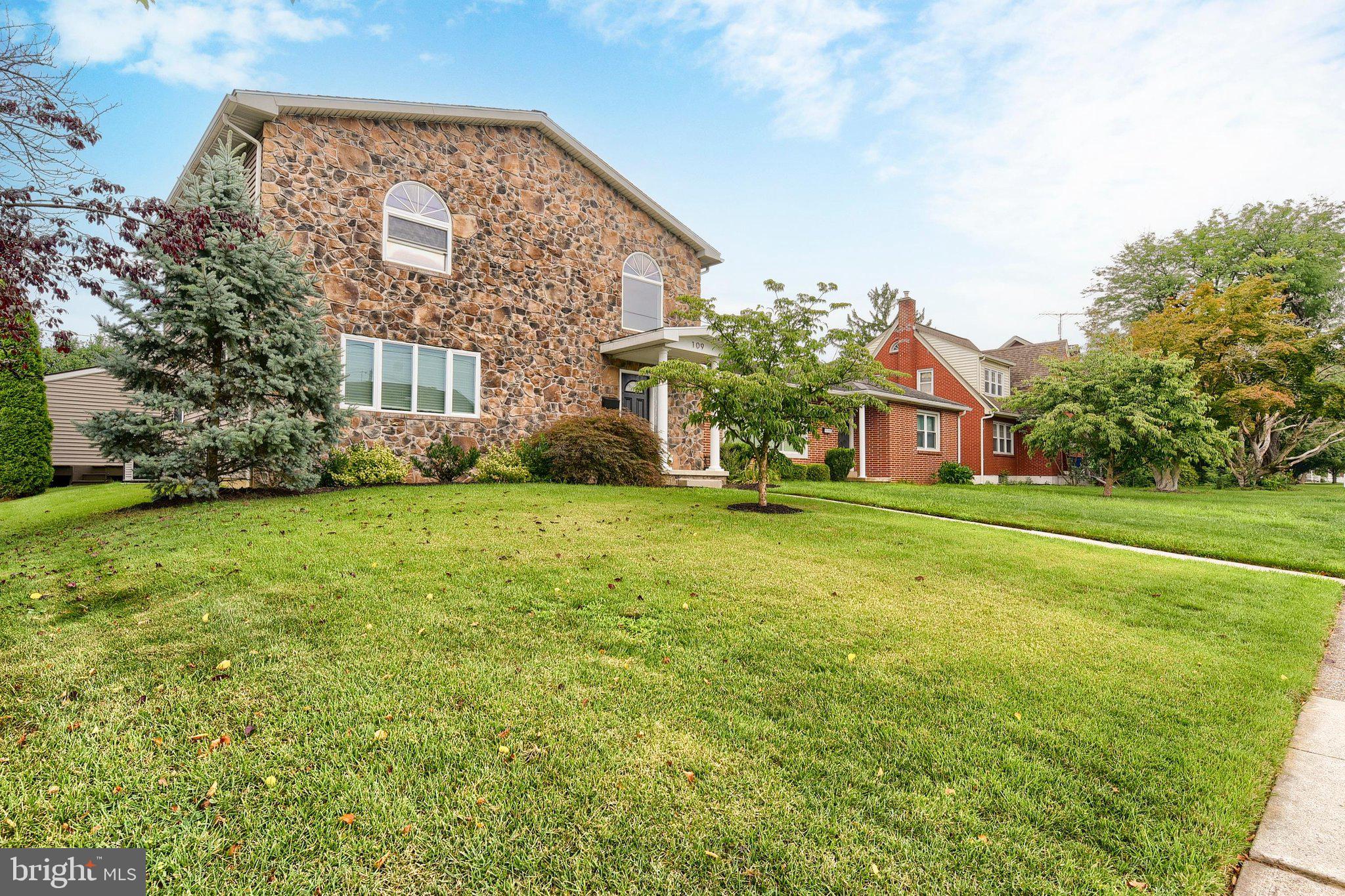 109 N RACE STREET