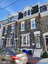 Two bedroom first floor apartment just a short walk to Manayunk's Main Street. Features include finished wood flooring, ceiling fans, updated kitchen with upgraded appliances, full bath, spacious rear yard and washer / dryer. Easy access to several Septa bus routes and regional rail to center city.