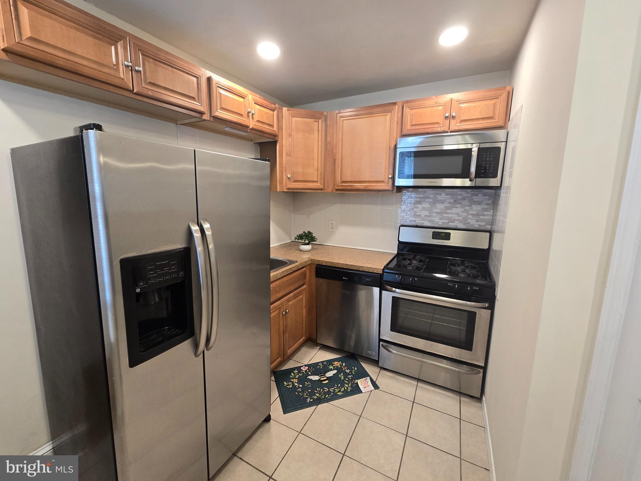 MANAYUNK - Residential Lease