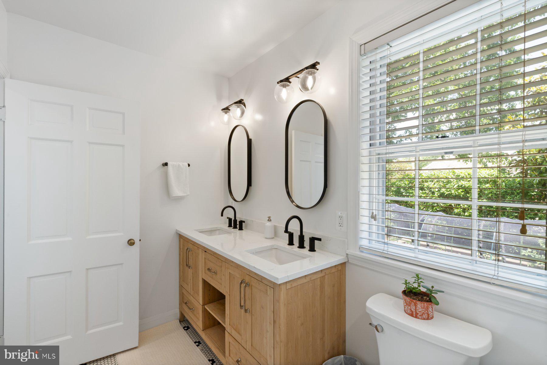 HOMELAND HISTORIC DISTRICT - Residential