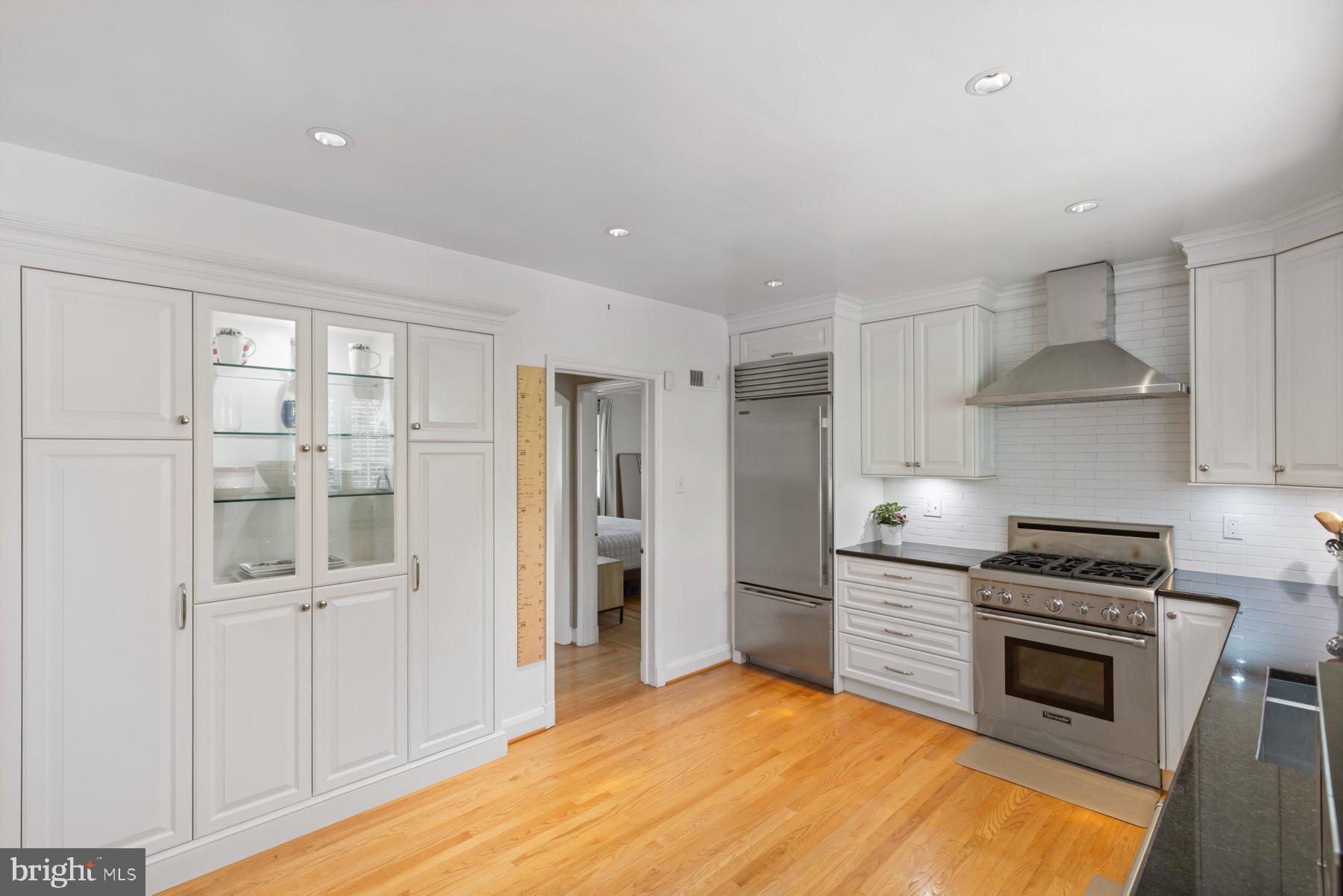 HOMELAND HISTORIC DISTRICT - Residential