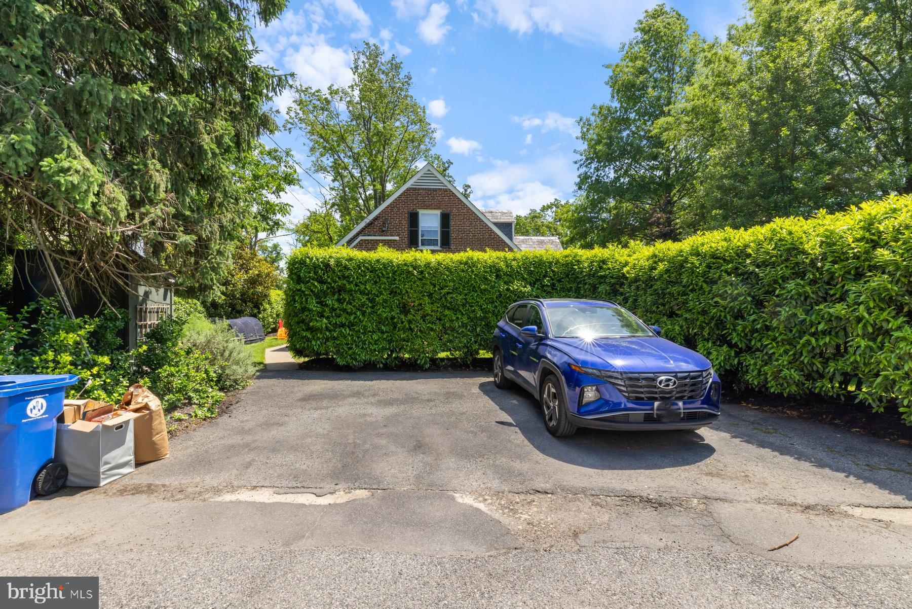 HOMELAND HISTORIC DISTRICT - Residential