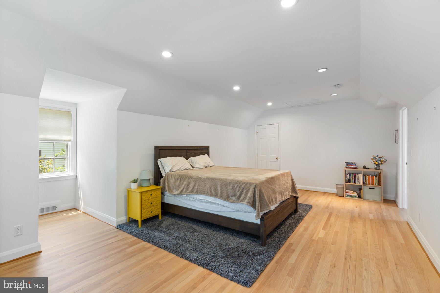 HOMELAND HISTORIC DISTRICT - Residential