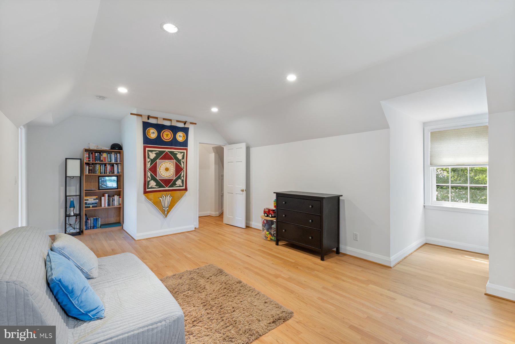 HOMELAND HISTORIC DISTRICT - Residential