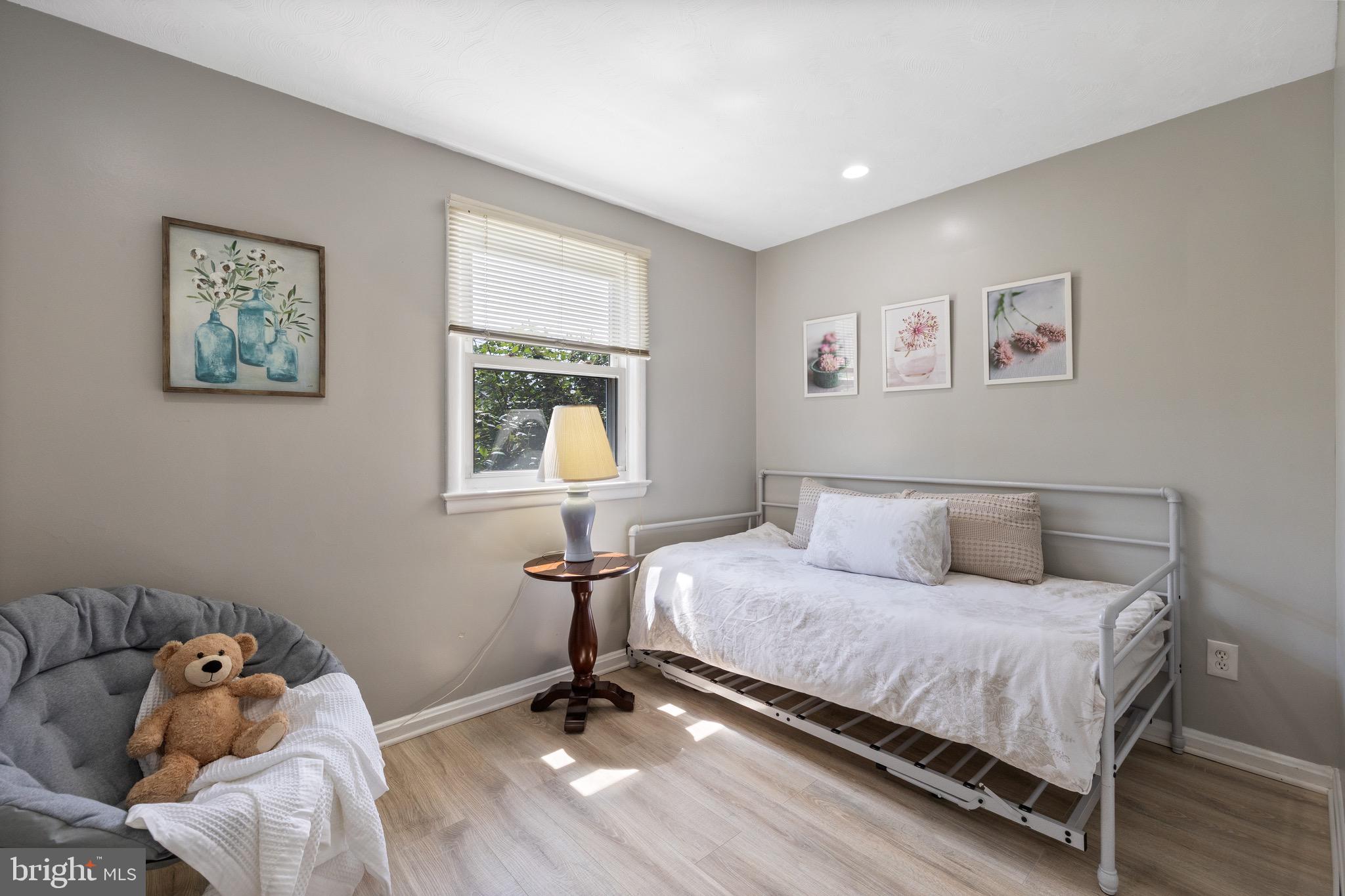 BURNT MILLS MANOR - Residential