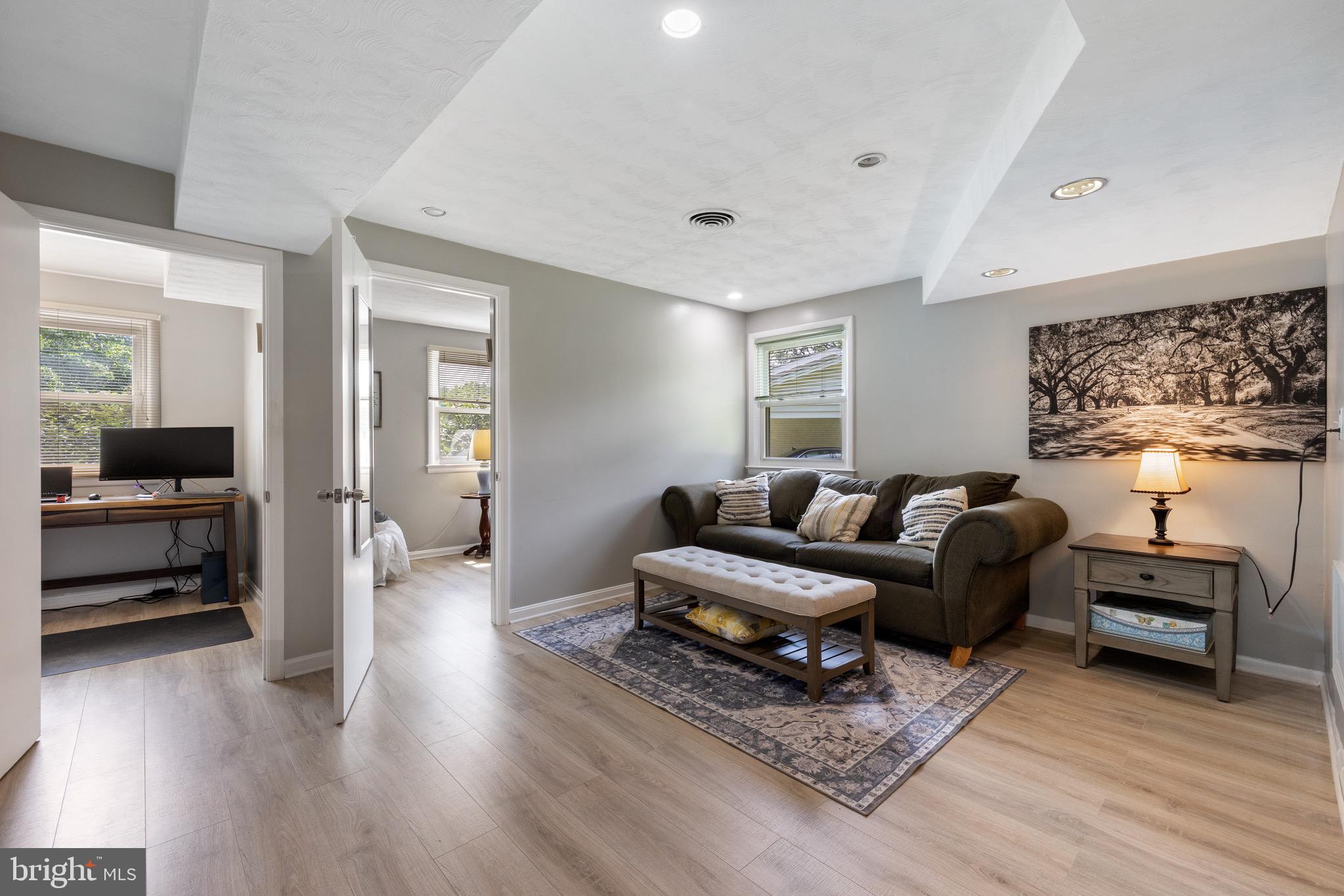 BURNT MILLS MANOR - Residential