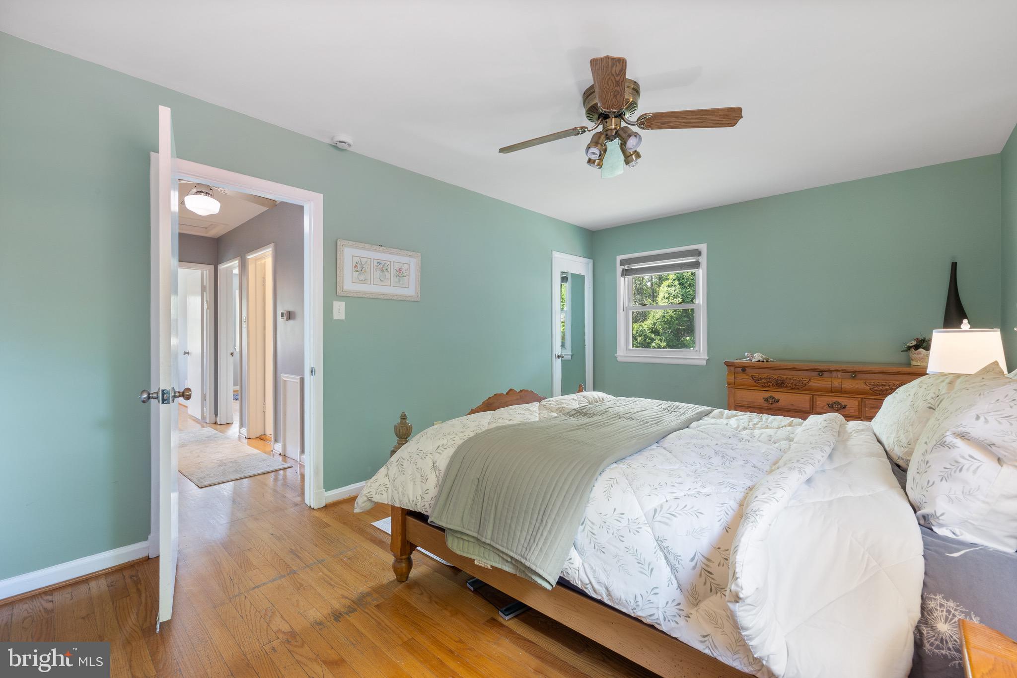 BURNT MILLS MANOR - Residential