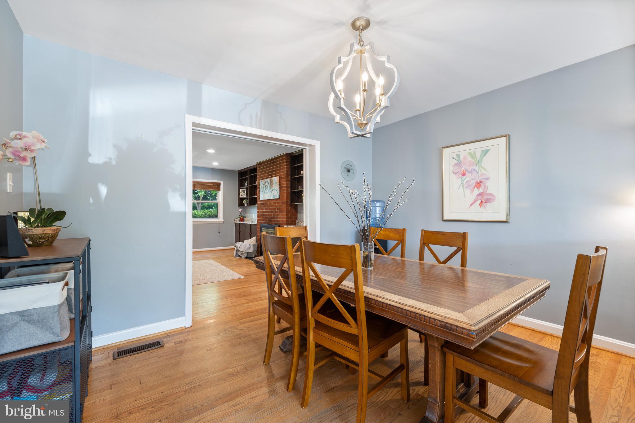 BURNT MILLS MANOR - Residential