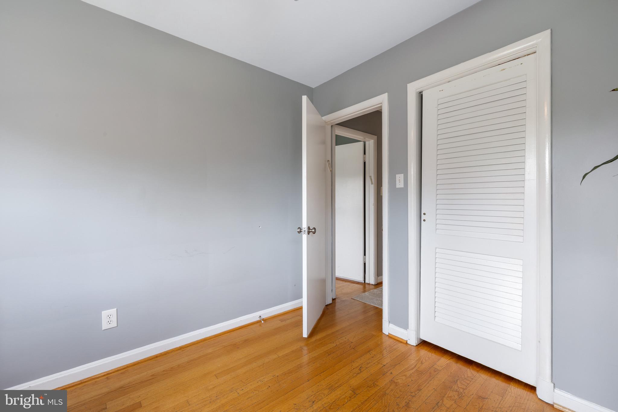 BURNT MILLS MANOR - Residential