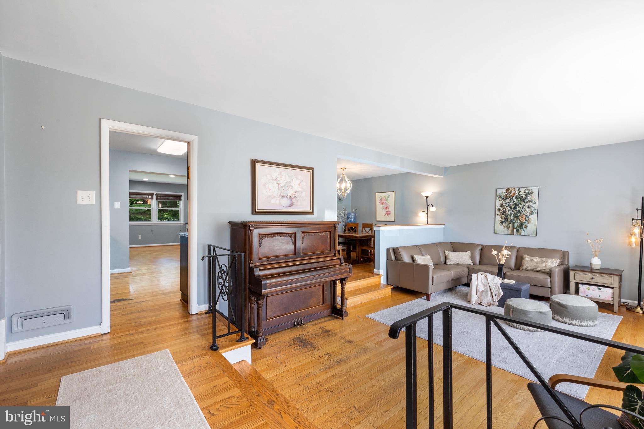 BURNT MILLS MANOR - Residential