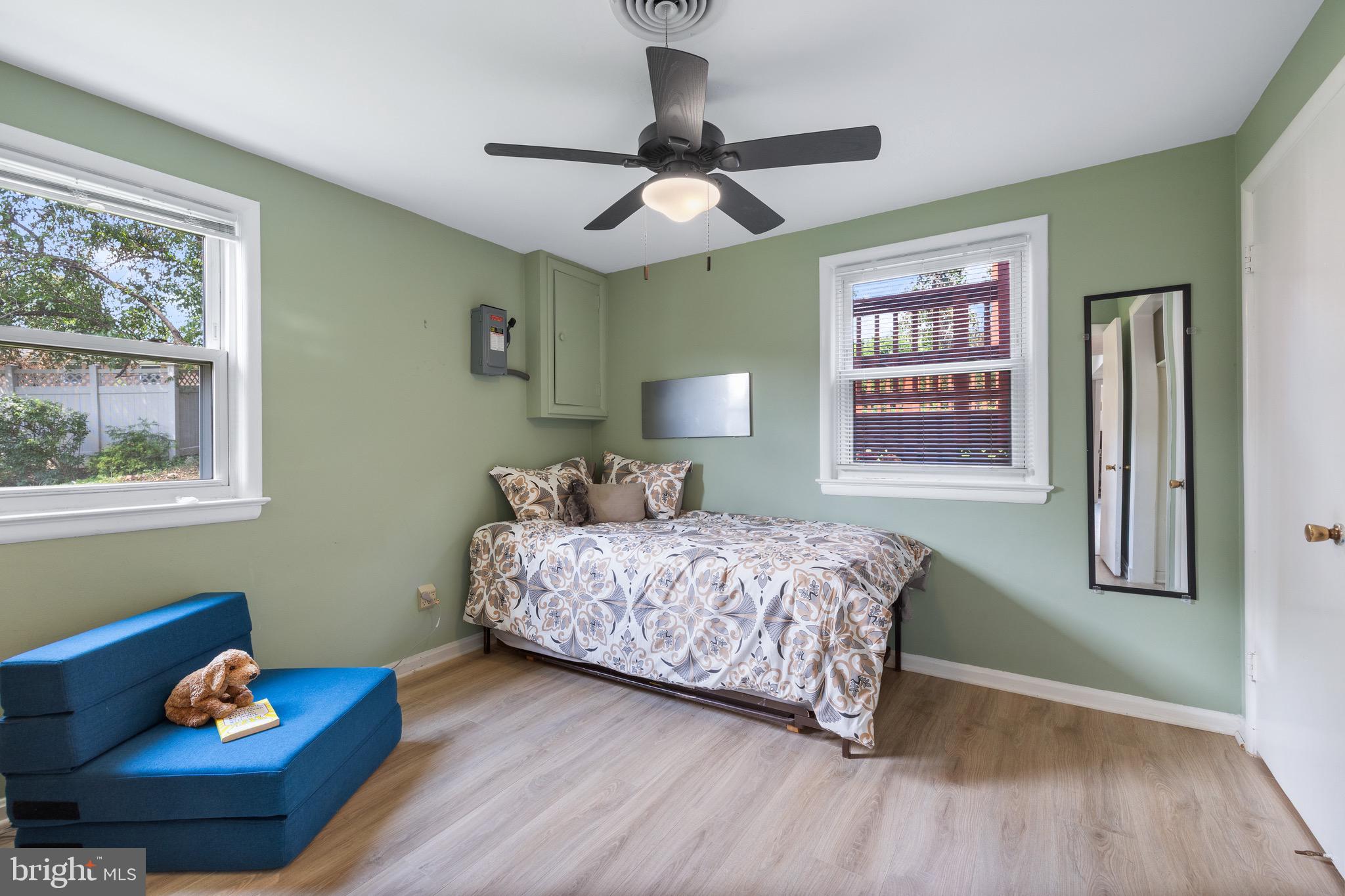 BURNT MILLS MANOR - Residential