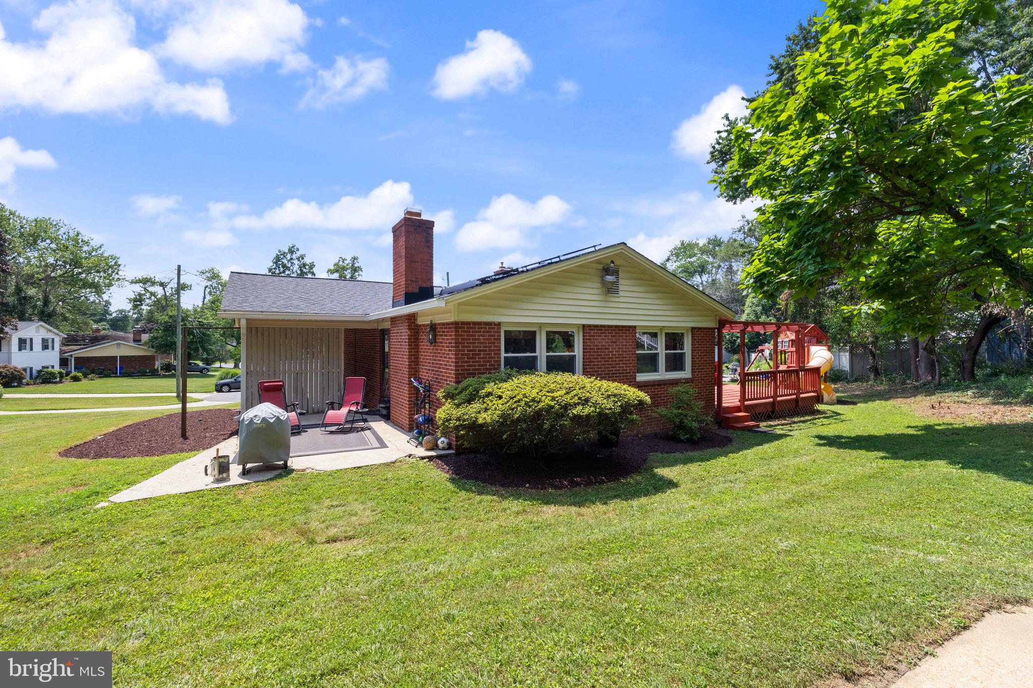 BURNT MILLS MANOR - Residential