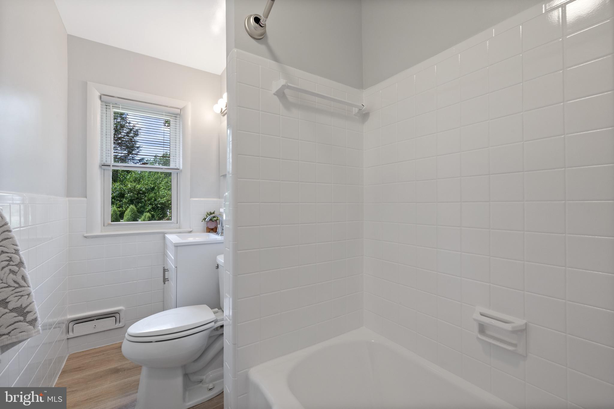 BURNT MILLS MANOR - Residential