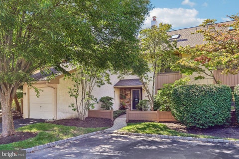 Townhouse For Sale - 68 Highgate Lane<br/> Montgomery County, BLUE BELL, PA 19422