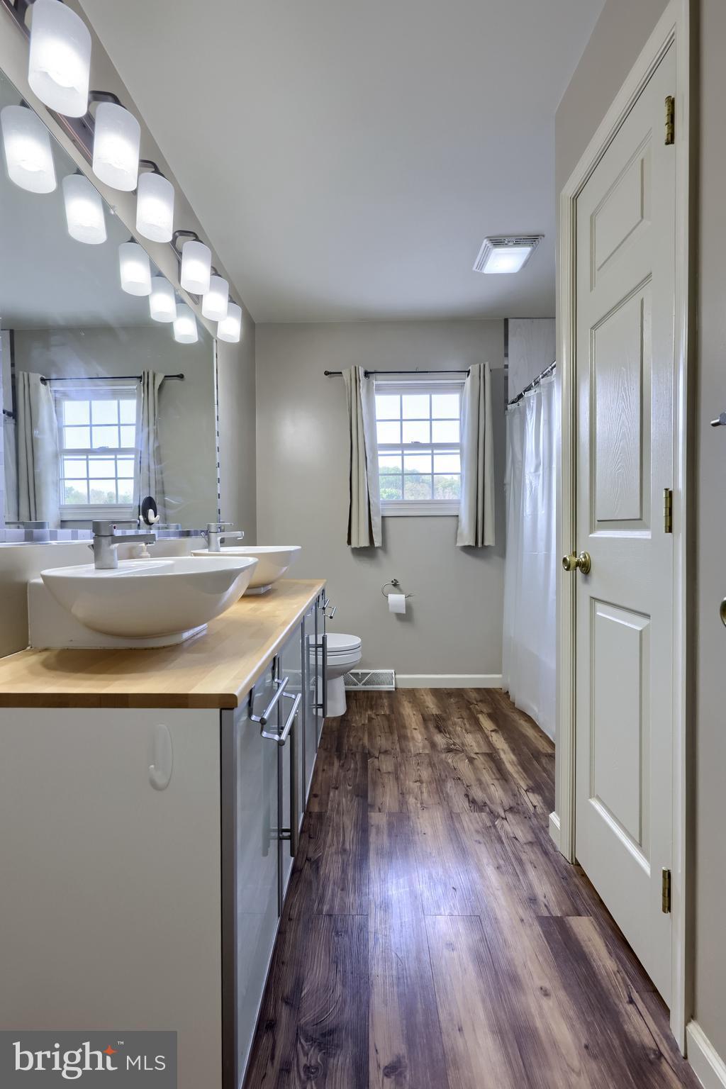 JONESTOWN - Residential