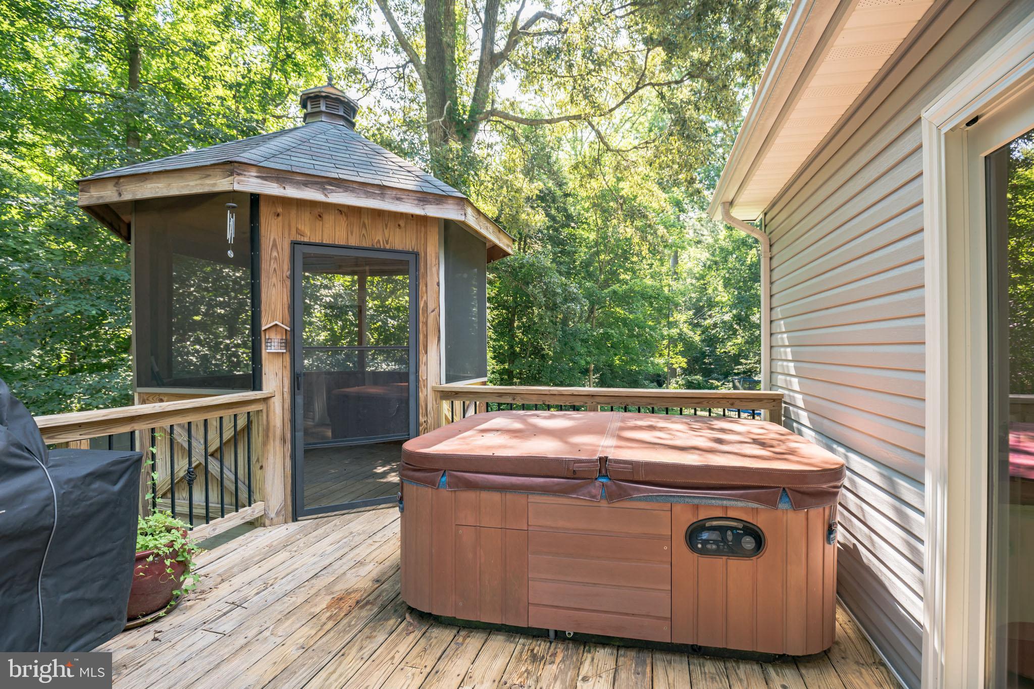 DRUM POINT - Residential